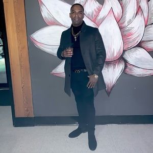 Meet your Posher, Roger